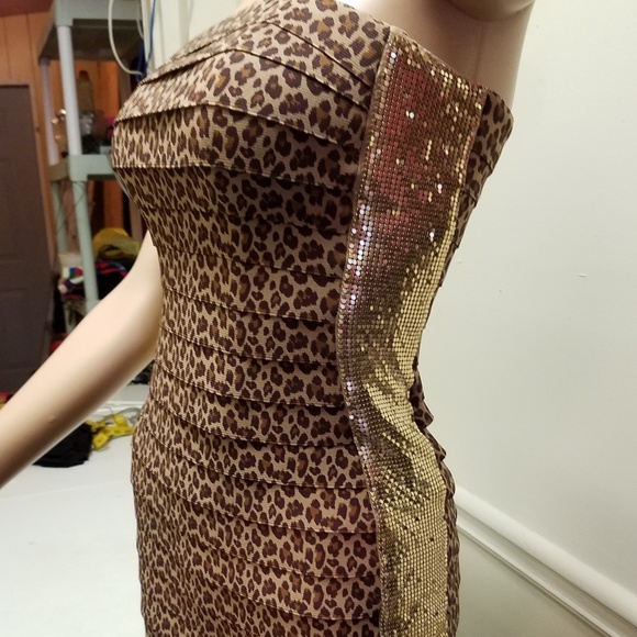 Sherri Hill Dresses & Skirts - SHERRI HILL BODYCON DRESS Sexy!